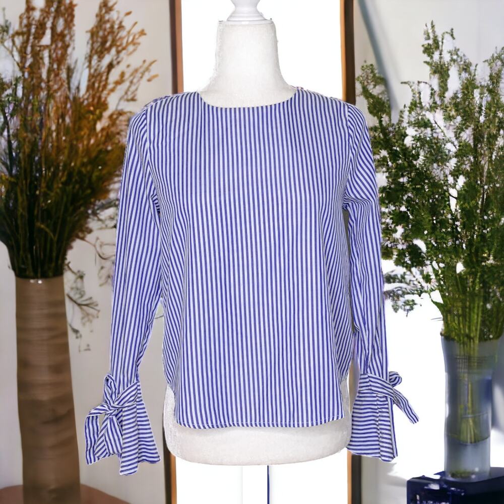 J.O.A. Stripe Tie Bell Sleeve Button Back Top Blue Size XS